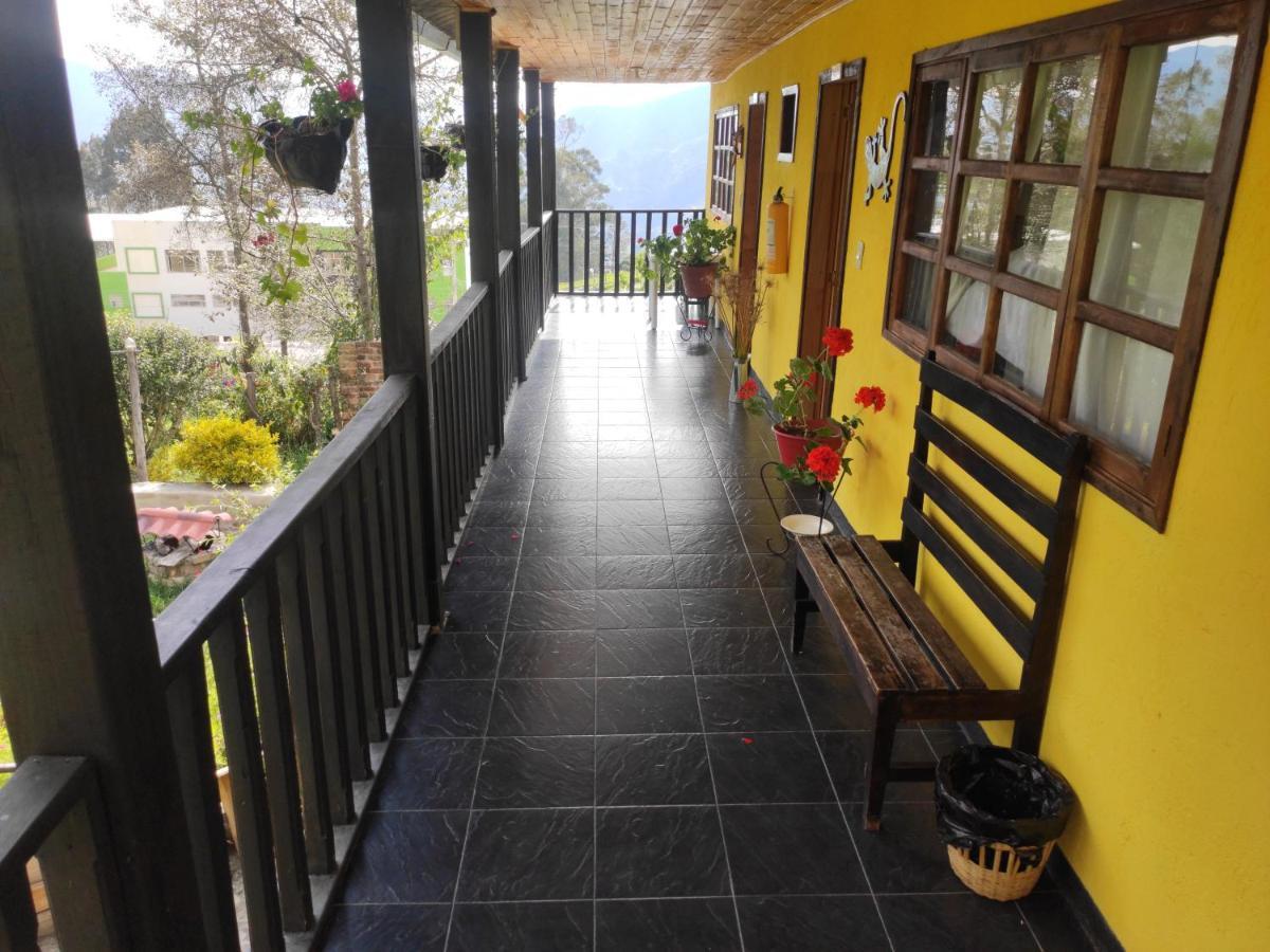 Hotel Brisas Del Nevado Guican Bagian luar foto