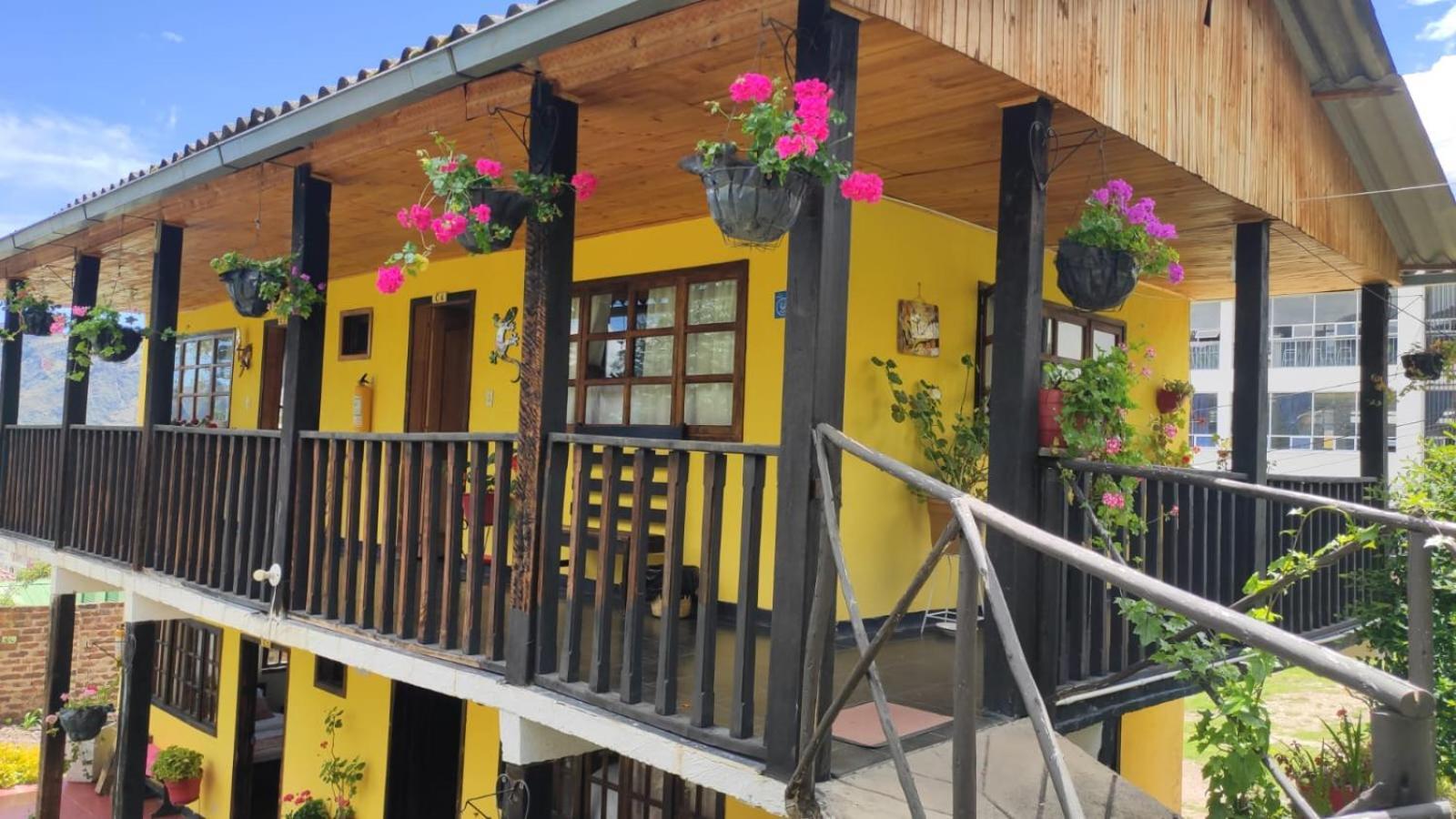 Hotel Brisas Del Nevado Guican Bagian luar foto